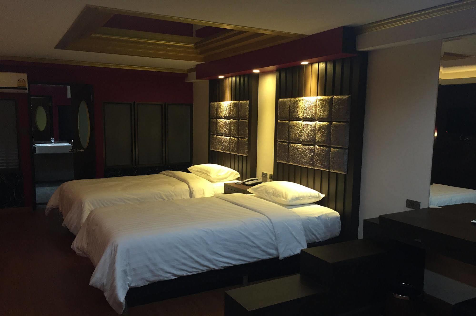 האט יאי Grand Pink Hotel Hatyai מראה חיצוני תמונה